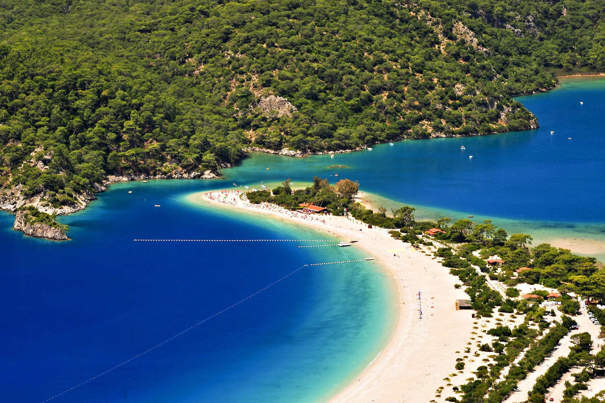 Ölüdeniz canlanıyor Ölüdeniz canlanıyor